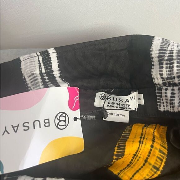 Busayo
Tola Blouse NWT Size S - Picture 7 of 8